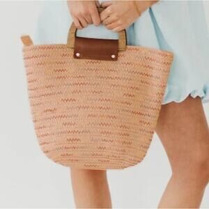 NWT Styline Savannah Straw Tote Bag with Wooden Handle